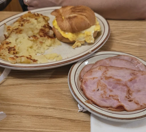 The New Country View Diner & Family Restaurant photo 8